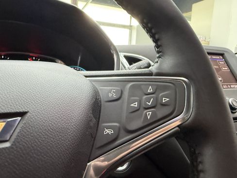 Used 2020 Chevrolet Equinox LT AWD/4WD image 15