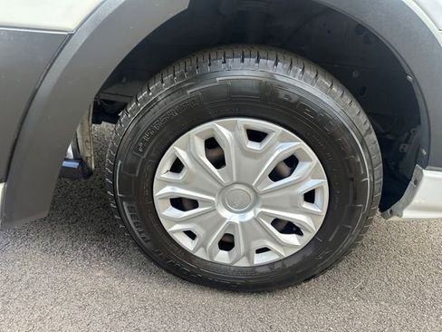 Used 2021 Ford Transit 350 XLT image 33