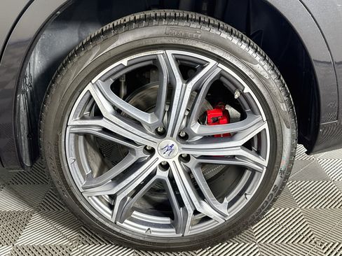 Used 2019 Maserati Levante GranSport AWD/4WD image 35
