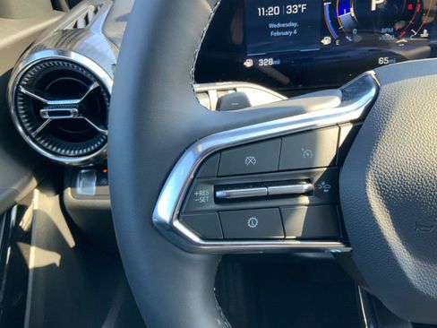 New 2026 Chevrolet Equinox LT w/ Convenience Package II image 19