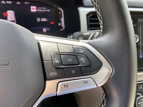 Used 2023 Volkswagen Atlas SEL AWD/4WD image 16