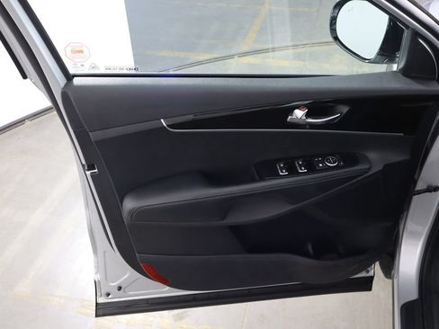 Used 2020 Kia Sorento LX AWD/4WD image 14