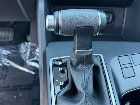 Used 2025 Kia Sportage LX image 23