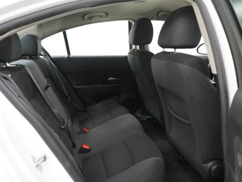 Used 2016 Chevrolet Cruze LT FWD image 12