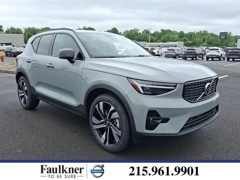 New 2025 Volvo XC40 B5 Plus w/ Protection Package Premier image 1