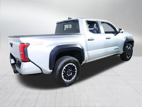 Used 2025 Toyota Tacoma TRD Off-Road w/ TRD Off Road Premium Package AWD/4WD image 7