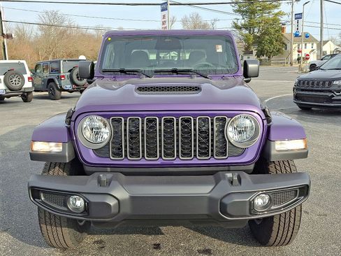 New 2026 Jeep Gladiator Sport image 2