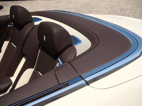 Certified 2018 Rolls-Royce Dawn image 23