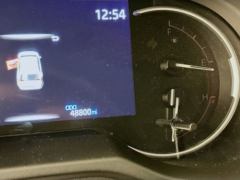 Used 2024 Toyota RAV4 LE image 19