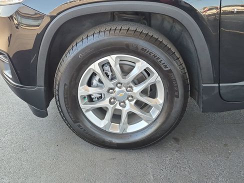 Used 2020 Chevrolet Traverse LS FWD image 10