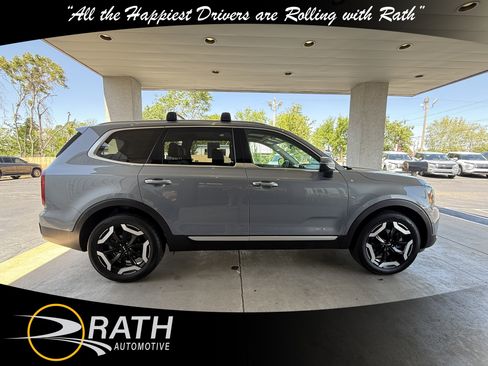 Used 2025 Kia Telluride S AWD/4WD image 10