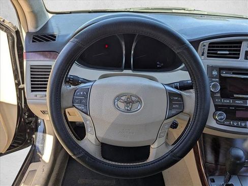 Used 2011 Toyota Avalon image 14