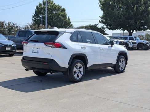 Certified 2025 Toyota RAV4 XLE w/ Convenience Package FWD image 6
