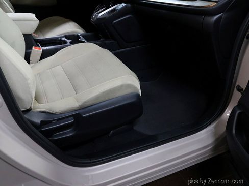 Used 2018 Honda CR-V EX image 36
