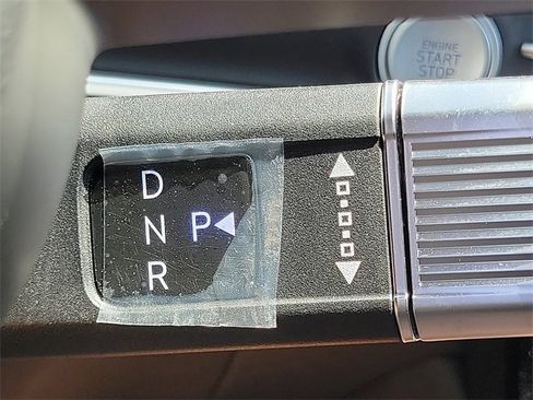 New 2025 Hyundai Tucson Limited image 8