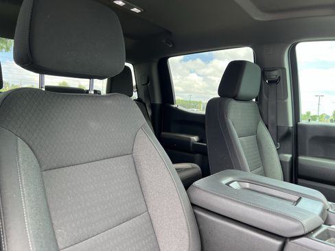 Used 2025 Chevrolet Silverado 1500 Custom Trail Boss AWD/4WD image 35