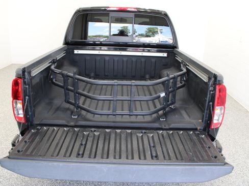 Used 2021 Nissan Frontier SV w/ Midnight Edition Floor Mats RWD image 29