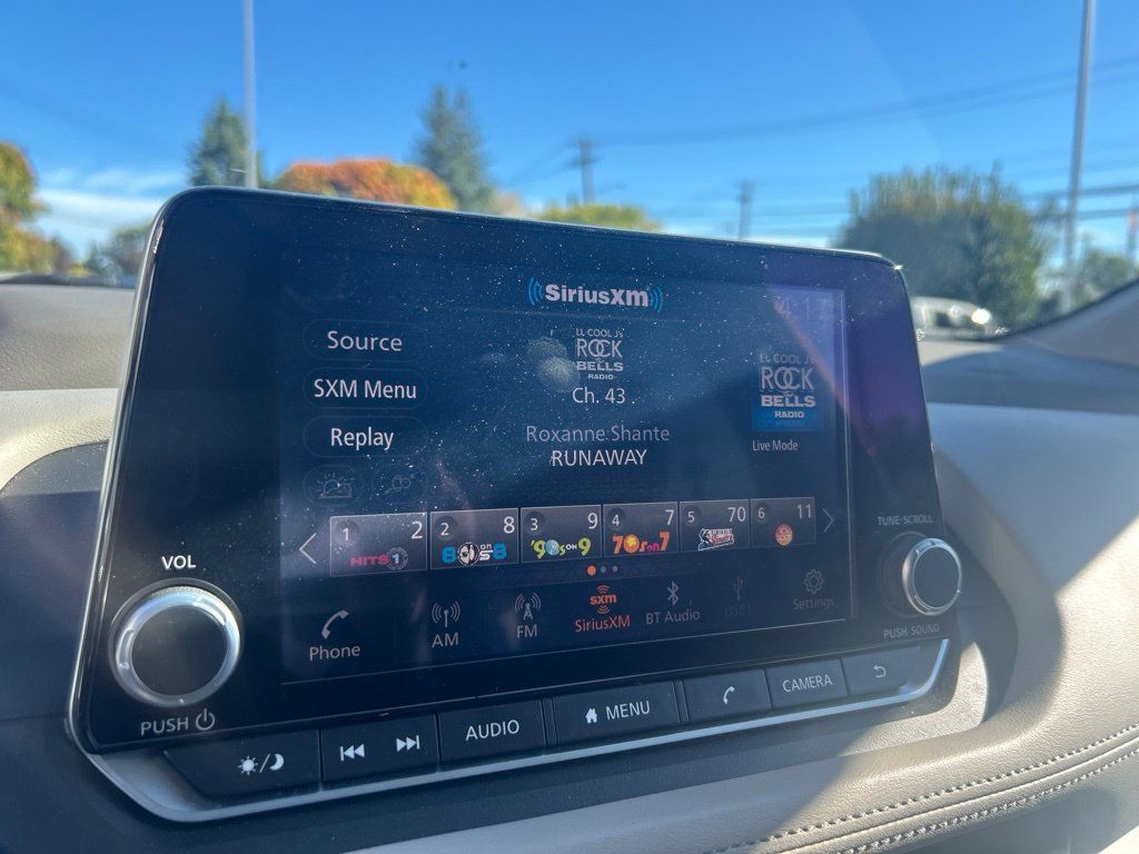 Certified 2023 Nissan Rogue SV AWD/4WD image 16