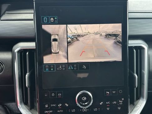 Used 2025 GMC Acadia Elevation w/ LPO, Roadside Safety Package AWD/4WD image 14