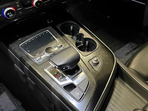 Used 2019 Audi Q7 3.0T Premium Plus w/ Premium Plus Package image 22