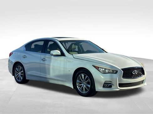 Used 2014 INFINITI Q50 Premium w/ Navigation Package AWD/4WD image 7