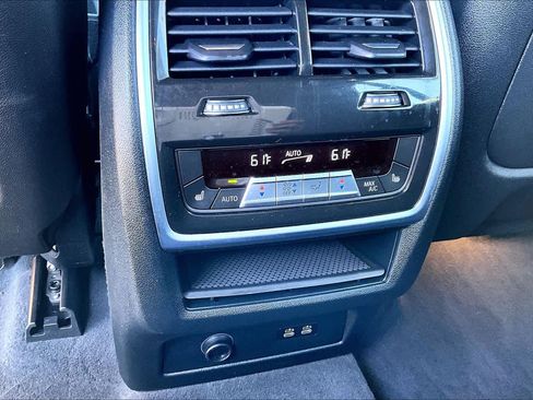 Used 2023 BMW X7 M60i w/ Executive Package image 32