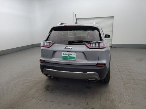 Used 2019 Jeep Cherokee Limited image 7