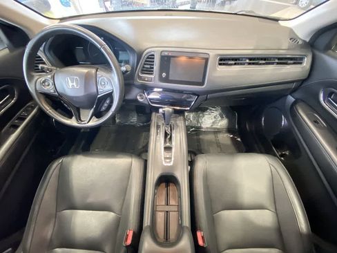 Used 2019 Honda HR-V Touring image 24