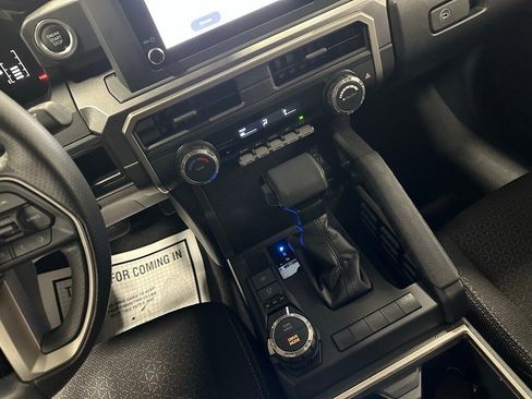 Used 2025 Toyota 4Runner SR5 image 37