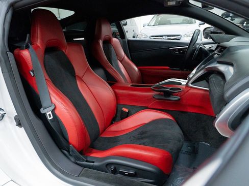 Used 2017 Acura NSX image 23