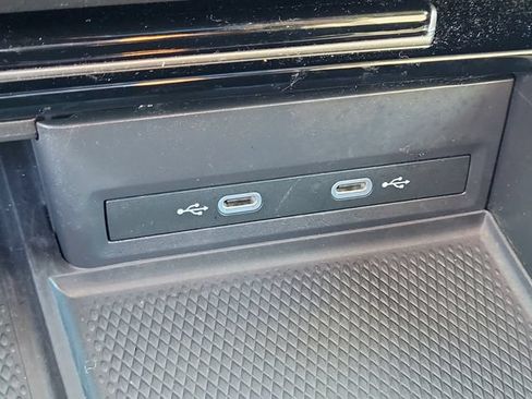 Certified 2024 Volkswagen Atlas SE FWD image 28