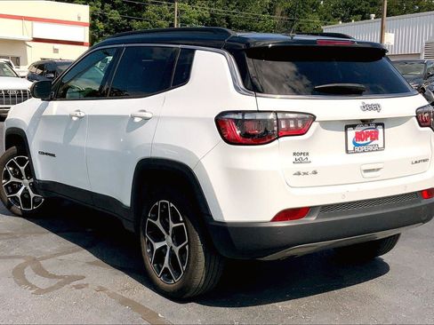 Used 2024 Jeep Compass Limited AWD/4WD image 10