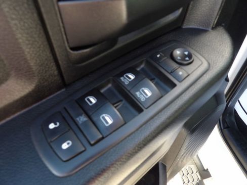 Used 2019 RAM 1500 Tradesman w/ Popular Equipment Group AWD/4WD image 29