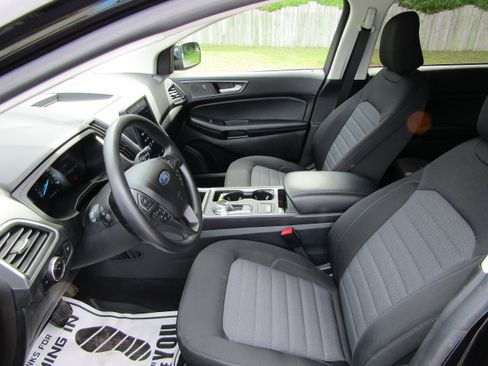 Used 2024 Ford Edge SE w/ Black Appearance Package AWD/4WD image 11