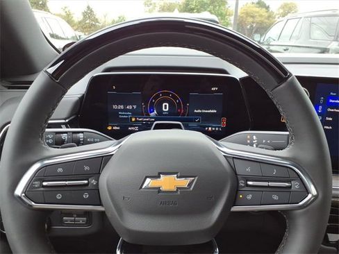 New 2026 Chevrolet Suburban Premier image 14