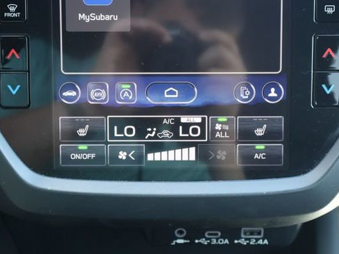 Certified 2025 Subaru Forester Premium AWD/4WD image 13