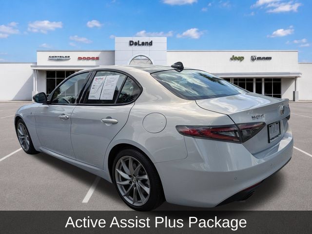 Used 2024 Alfa Romeo Giulia Ti RWD image 6