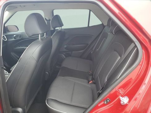 Certified 2023 Hyundai Venue Limited w/ Cargo Package FWD image 10