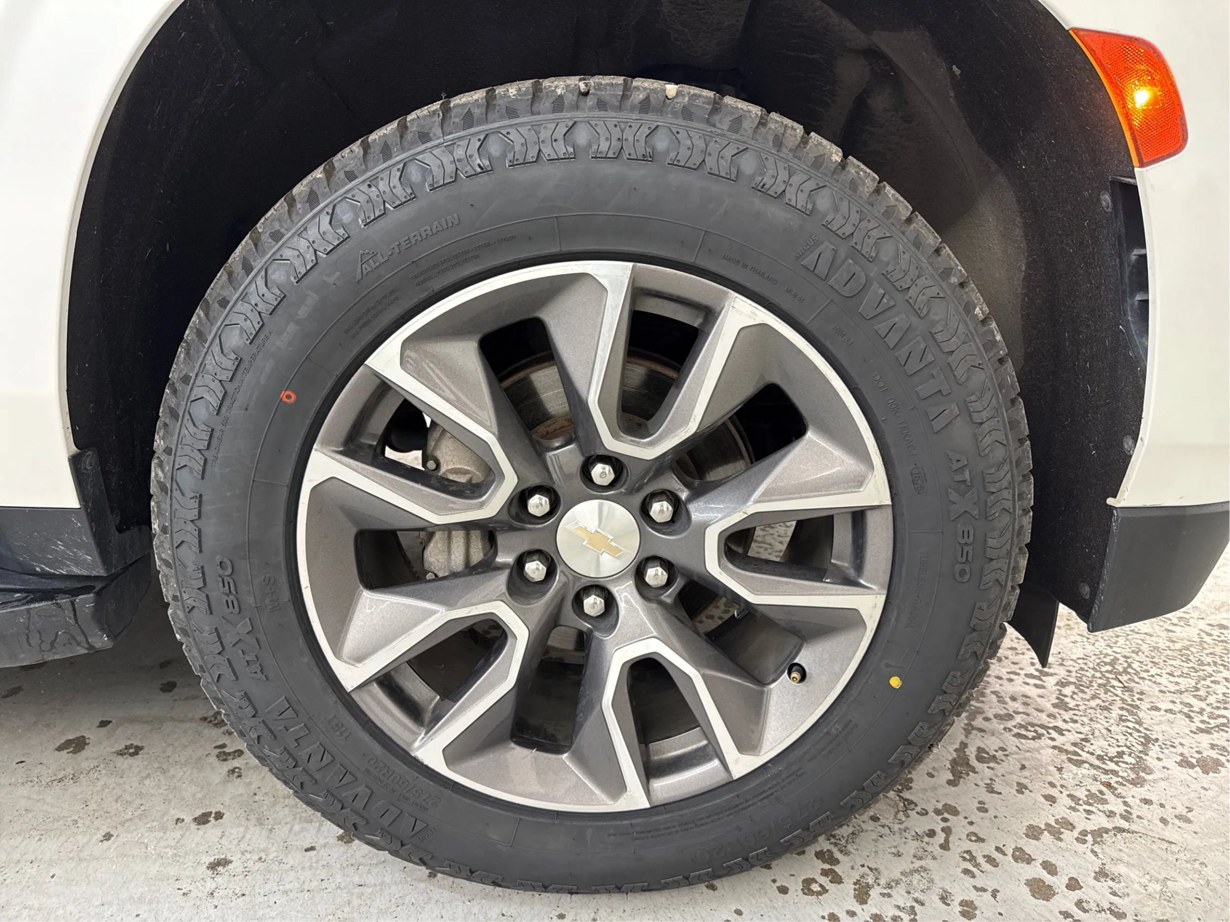 Used 2023 Chevrolet Suburban LT w/ LT Signature Plus Package AWD/4WD image 30