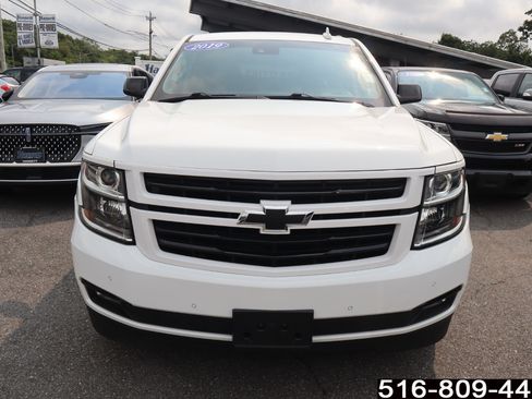 Used 2019 Chevrolet Tahoe Premier w/ RST 6.2L Performance Edition AWD/4WD image 4
