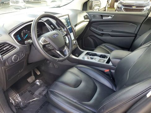 Used 2021 Ford Edge Titanium image 16