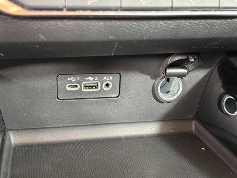 Used 2024 Nissan Altima 2.5 SV AWD/4WD image 28