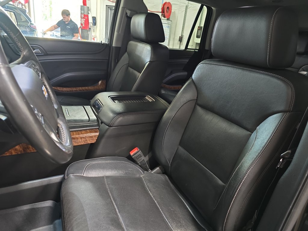 Used 2018 Chevrolet Tahoe Premier AWD/4WD image 17