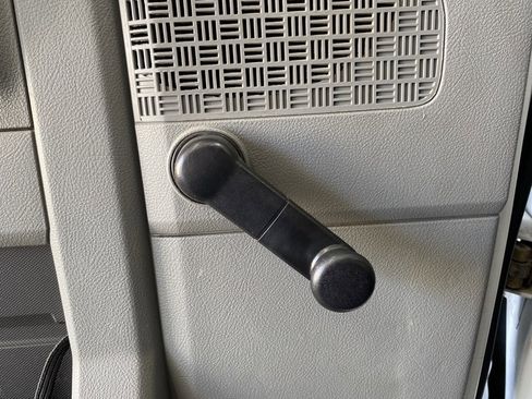 Used 2012 Ford E-450 and Econoline 450 Super Duty w/ Shuttle Bus Prep Pkg image 11