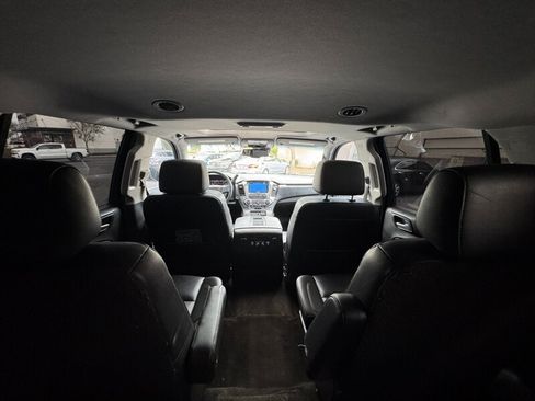 Used 2017 Chevrolet Tahoe LT w/ LT Signature Package RWD image 32