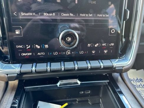Used 2026 GMC Yukon XL Denali Ultimate w/ LPO, Floor Liner Package AWD/4WD image 40