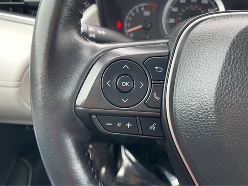 Used 2022 Toyota Corolla Cross LE image 15