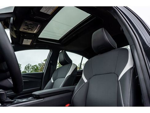 Used 2026 Toyota Camry SE image 12