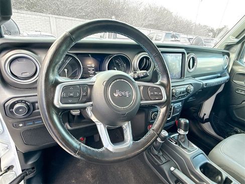 Used 2022 Jeep Wrangler Unlimited Rubicon 4xe w/ Cold Weather Group image 12