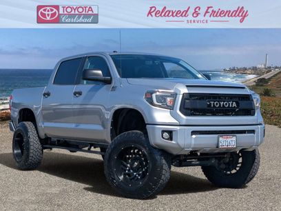 Used 2014 Toyota Tundra SR5 w/ SR5 Upgrade Package